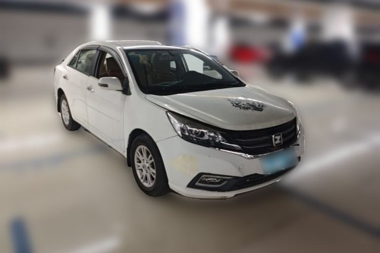 Used Zotye Z300 2016 New Vision 1.5L Manual Entry-Level Model Front Right 45 Deg