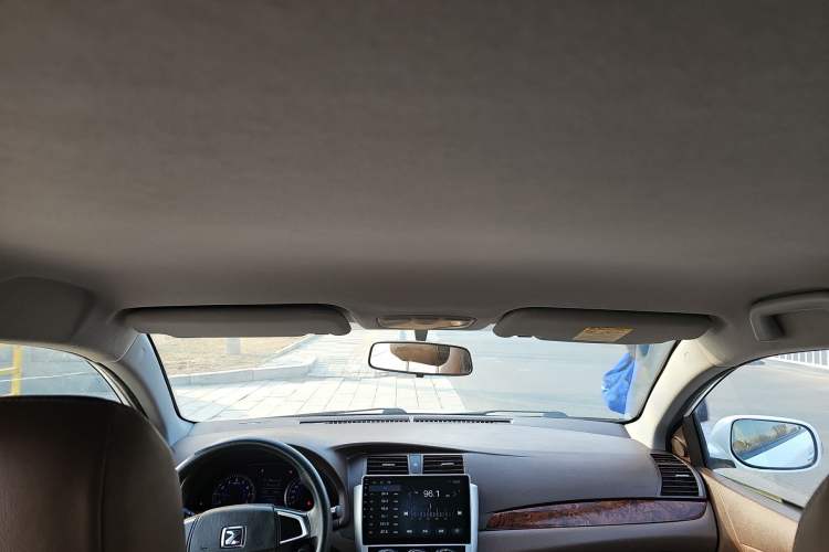 Used Zotye Z300 2016 New Vision 1.5L Manual Entry-Level Model Headliner