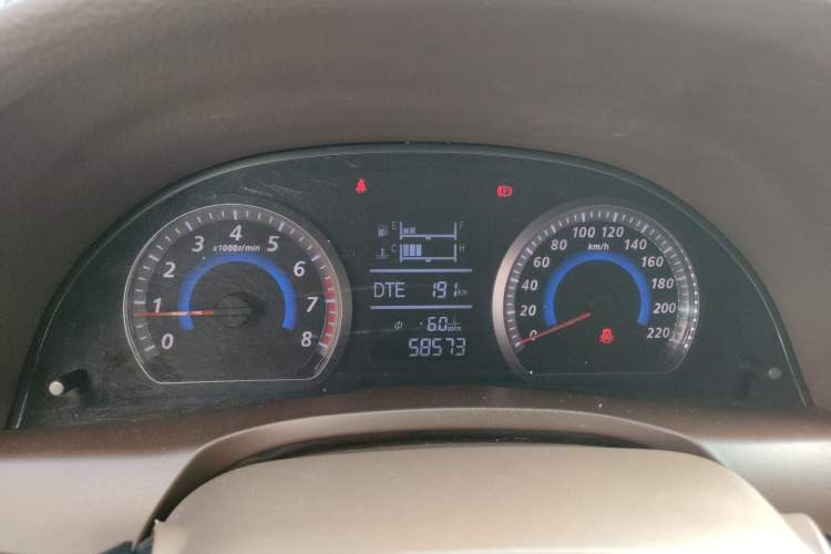 Used Zotye Z300 2016 New Vision 1.5L Manual Entry-Level Model with Sunroof Instrument Cluster