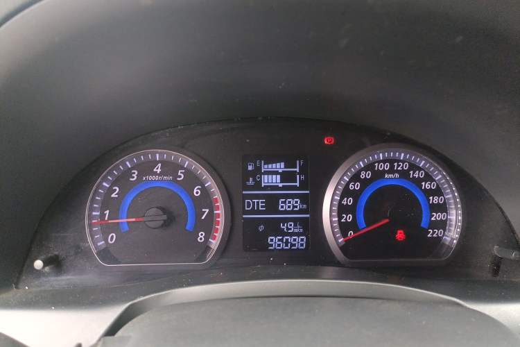 Used Zotye Z300 2016 1.5L Manual Elite Version Instrument Cluster