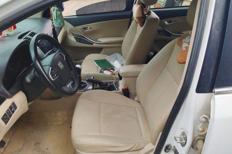 Used Zotye Z300 2016 1.5L Manual Elite Version Left Front Seat