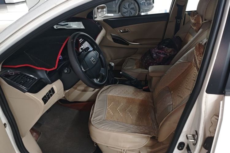 Used Zotye Z300 2016 New Vision 1.5L Manual Entry-Level Model Left Front Seat