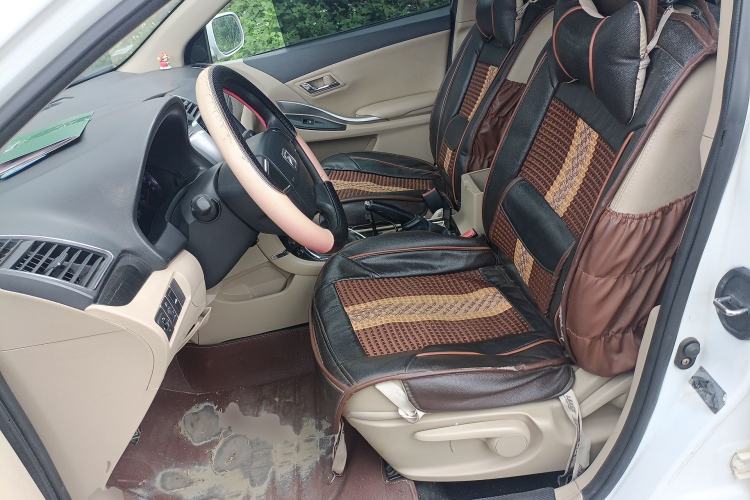 Used Zotye Z300 2016 1.5L Manual Elite Version Left Front Seat