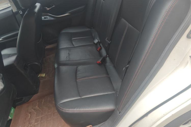 Used Zotye Z300 2016 New Vision 1.5L Manual Entry-Level Model Left Rear Seat