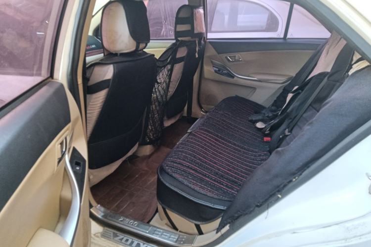 Used Zotye Z300 2016 1.5L Manual Elite Version Left Rear Seat