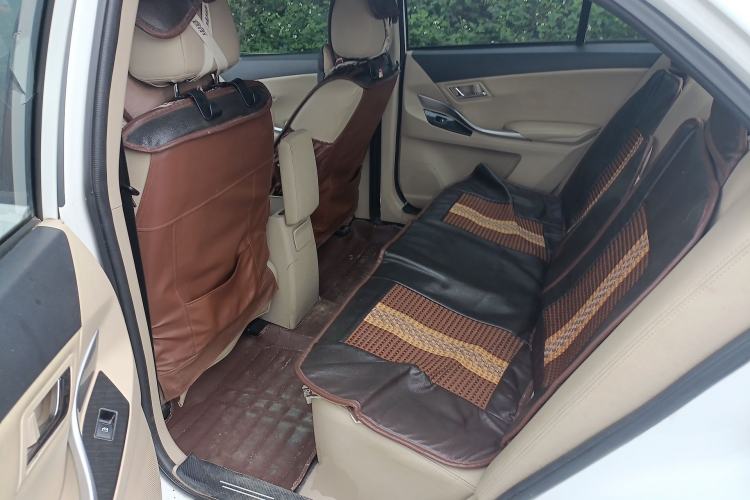 Used Zotye Z300 2016 1.5L Manual Elite Version Left Rear Seat