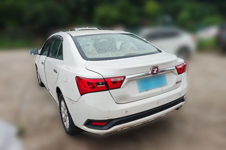 Used Zotye Z300 2016 New Vision 1.5L Manual Entry-Level Model Rear Left 45 Deg