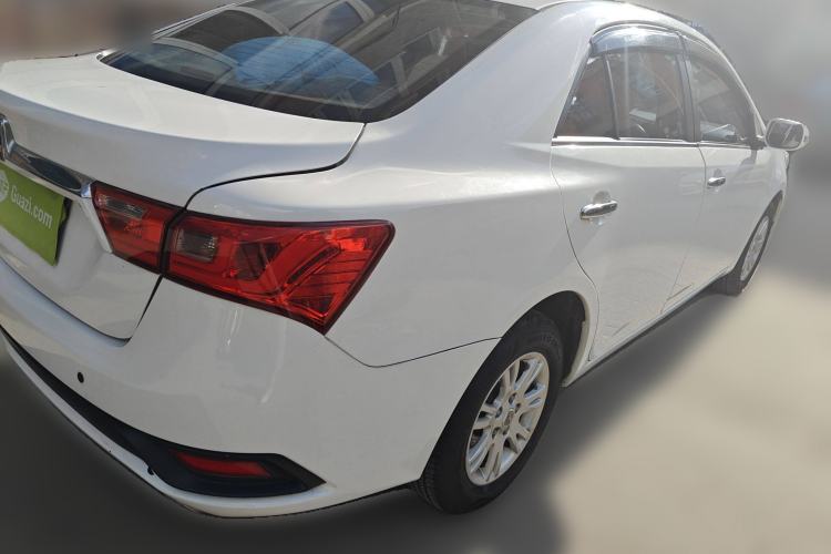Used Zotye Z300 2016 New Vision 1.5L Manual Entry-Level Model Rear Right 45 Deg