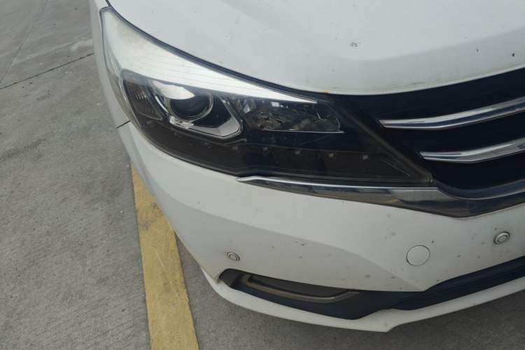 Used Zotye Z300 2016 New Vision 1.5L Manual Entry-Level Model Right Front Headlight