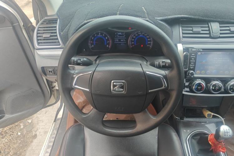 Used Zotye Z300 2016 New Vision 1.5L Manual Entry-Level Model Steering Wheel