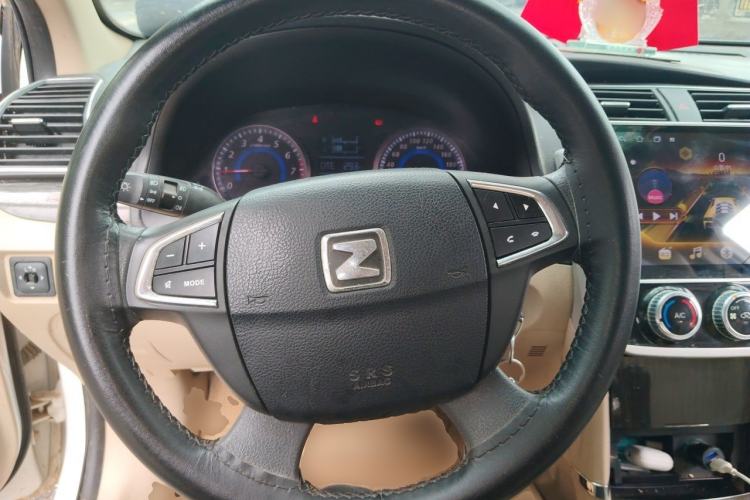 Used Zotye Z300 2016 1.5L Manual Elite Version Steering Wheel
