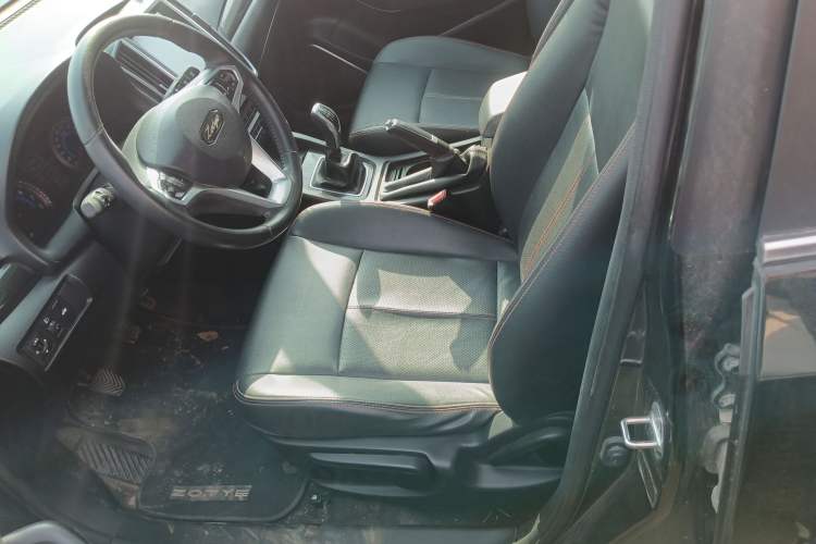 Used Zotye Z360 2017 1.5L Manual Luxury Model Left Front Seat