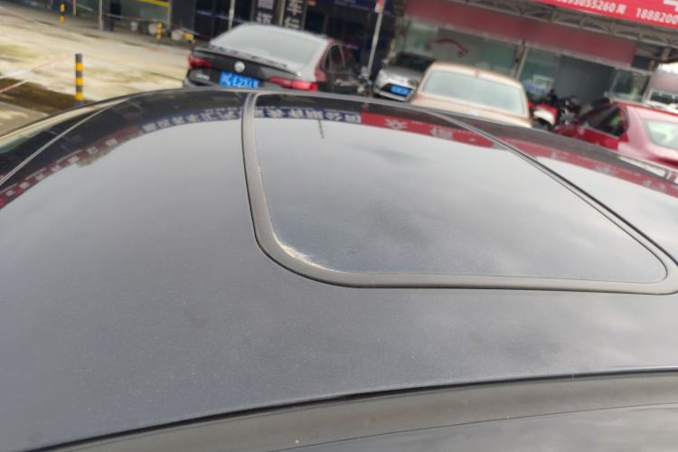 Used Zotye Z360 2017 1.5L Manual Luxury Model Roof