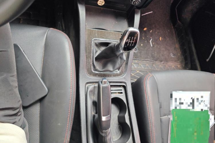 Used Zotye Z360 2017 1.5L Manual Luxury Model Gear Lever