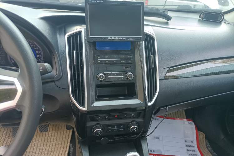 Used Zotye Z360 2017 1.5L Manual Luxury Model Audio And AC Panel