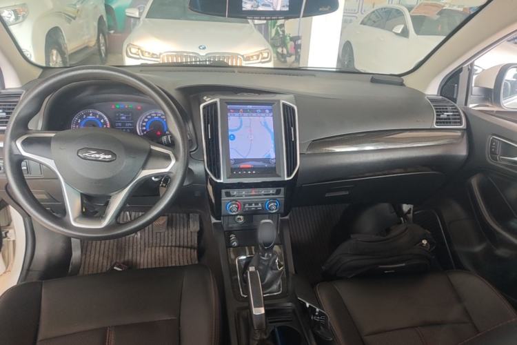 Used Zotye Z360 2017 1.5L Manual Luxury Model Center Console