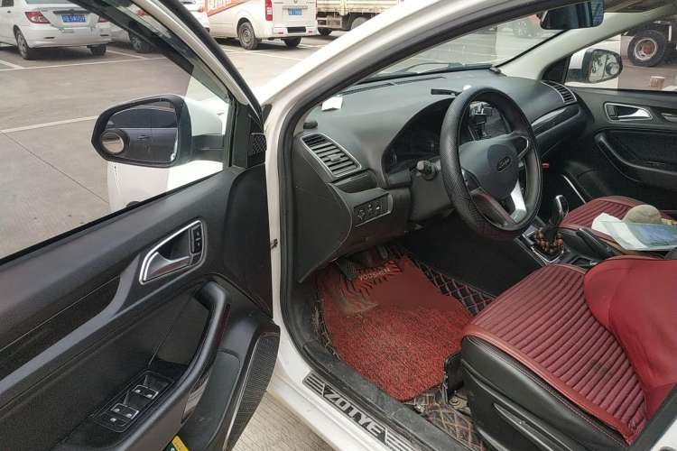 Used Zotye Z360 2017 1.5L Manual Luxury Model Driver Seat