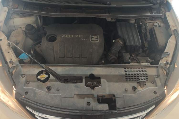 Used Zotye Z360 2017 1.5L Manual Luxury Model Engine Bay