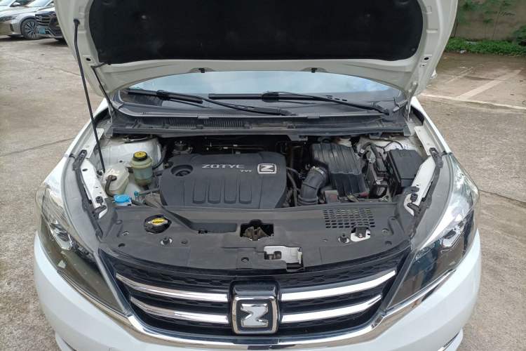 Used Zotye Z360 2017 1.5L Manual Luxury Model Engine Bay