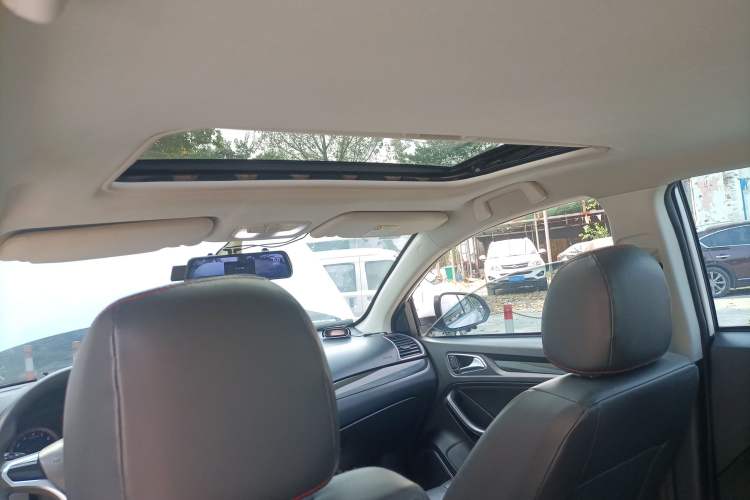Used Zotye Z360 2017 1.5L Manual Luxury Model Headliner