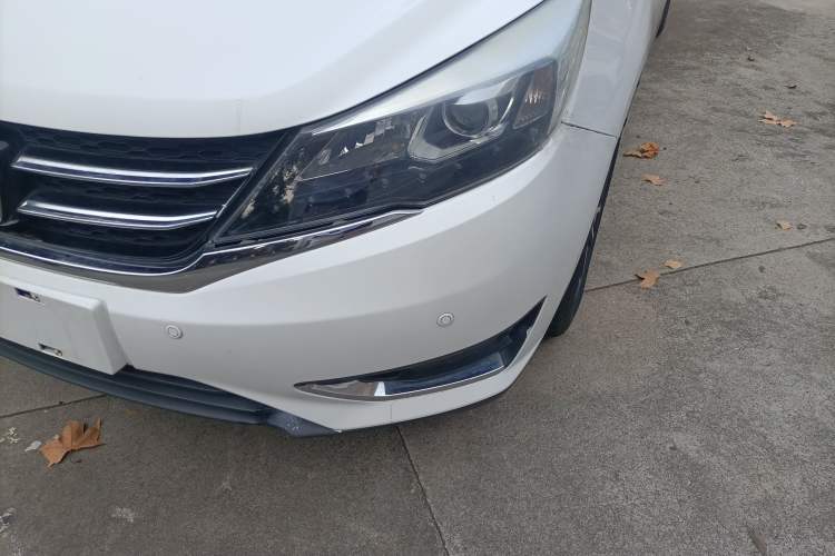 Used Zotye Z360 2017 1.5L Manual Luxury Model Left Front Headlight