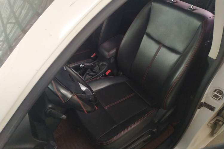 Used Zotye Z360 2017 1.5L Manual Luxury Model Left Front Seat
