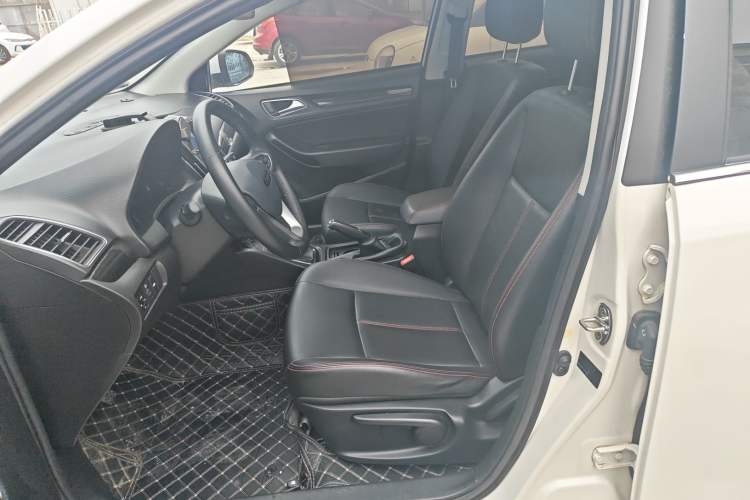 Used Zotye Z360 2017 1.5L Manual Luxury Model Left Front Seat