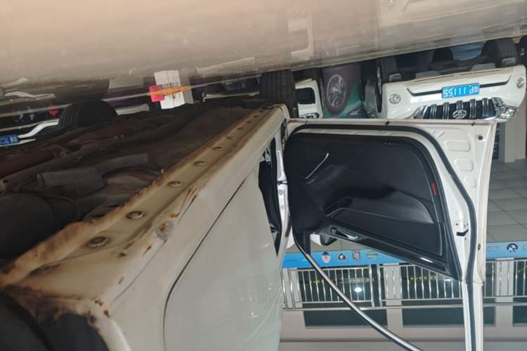 Used Zotye Z360 2017 1.5L Manual Luxury Model Left Side Sill