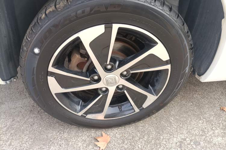 Used Zotye Z360 2017 1.5L Manual Luxury Model Right Rear Wheel Hub