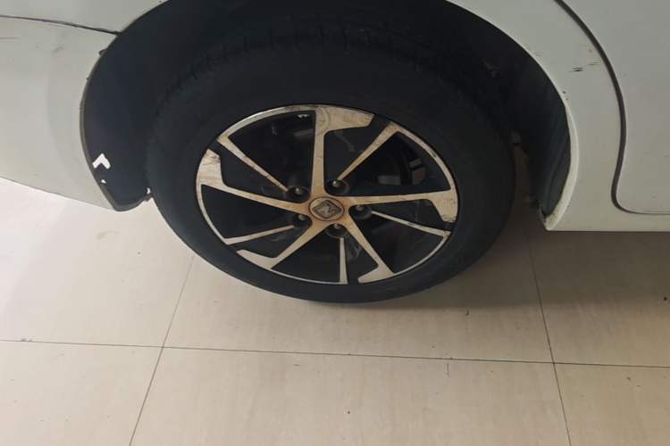Used Zotye Z360 2017 1.5L Manual Luxury Model Right Rear Wheel Hub