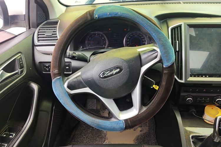 Used Zotye Z360 2017 1.5L Manual Luxury Model Steering Wheel