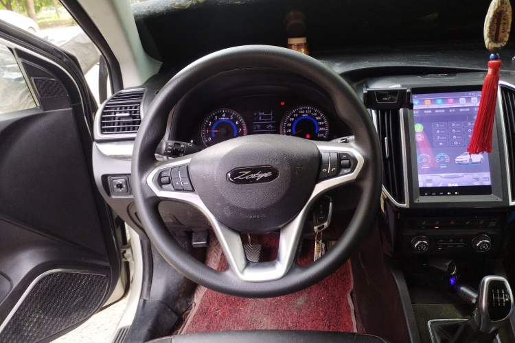 Used Zotye Z360 2017 1.5L Manual Luxury Model Steering Wheel