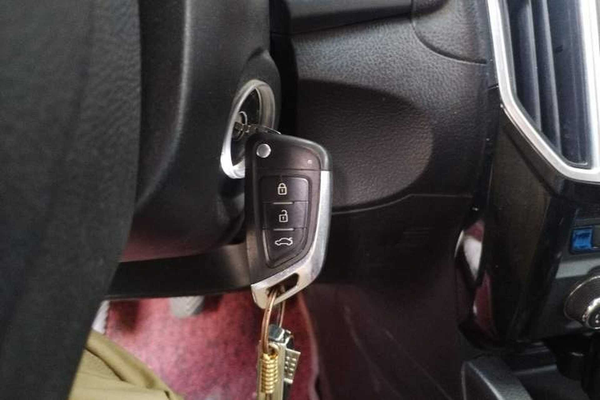 Used Zotye Z360 2017 1.5L Manual Luxury Model Vehicle Key