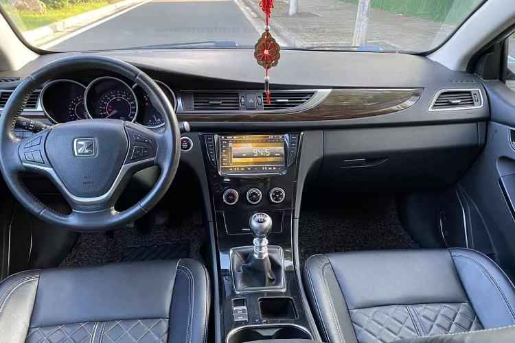 Used Zotye Z500 2015 1.5T Manual Luxury Model Interior 2