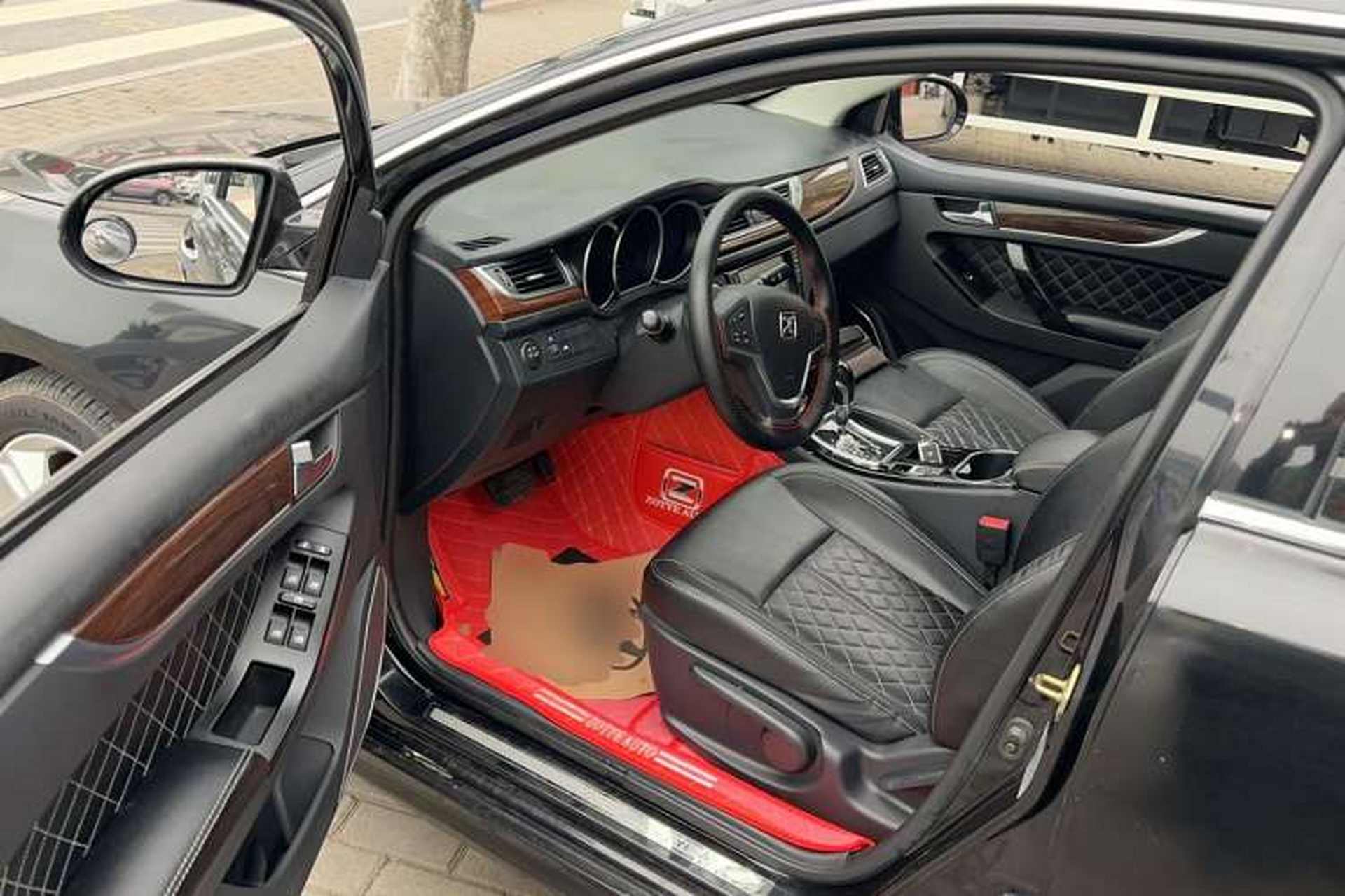 Used Zotye Z500 2015 1.5T CVT Luxury Model Driver Seat