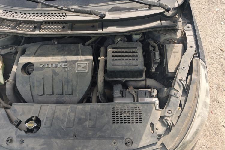 Used Zotye Z500 2015 1.5T Manual Luxury Model Engine Bay Left