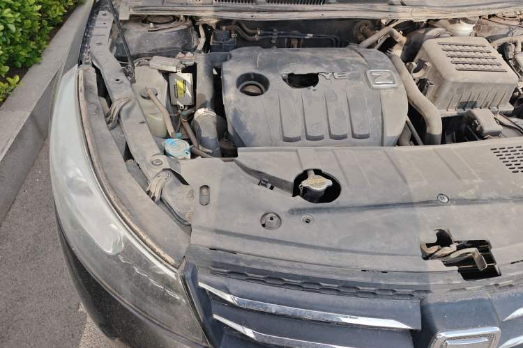 Used Zotye Z500 2015 1.5T Manual Luxury Model Engine Bay Right
