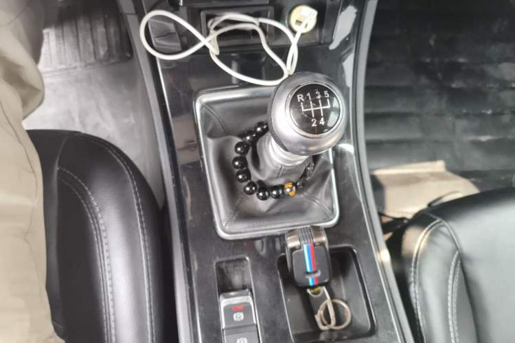 Used Zotye Z500 2015 1.5T Manual Luxury Model Gear Lever
