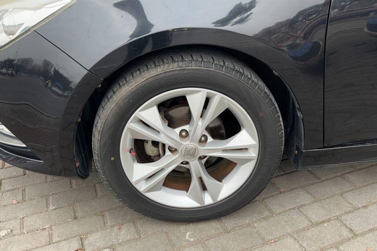 Used Zotye Z500 2015 1.5T CVT Luxury Model Left Front Wheel Hub
