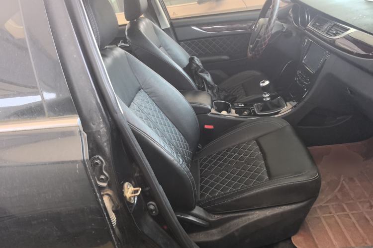 Used Zotye Z500 2015 1.5T Manual Luxury Model Right Front Seat