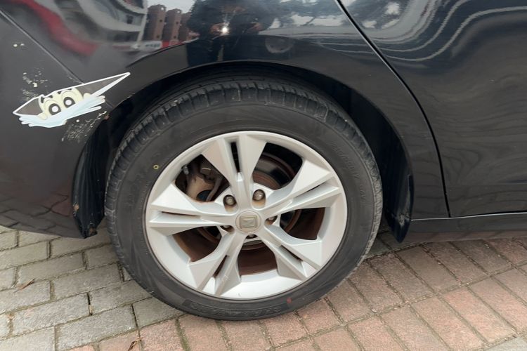 Used Zotye Z500 2015 1.5T CVT Luxury Model Right Rear Wheel Hub