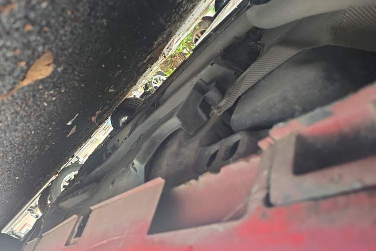 Used Zotye Z500 2015 1.5T Manual Luxury Model Chassis Rear Right