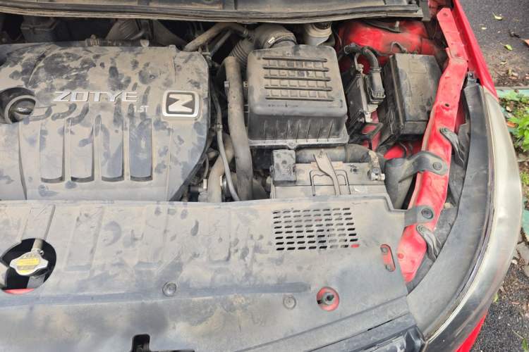 Used Zotye Z500 2015 1.5T Manual Luxury Model Engine Bay Left