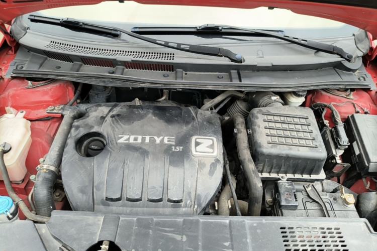 Used Zotye Z500 2015 1.5T CVT Luxury Model Engine Bay