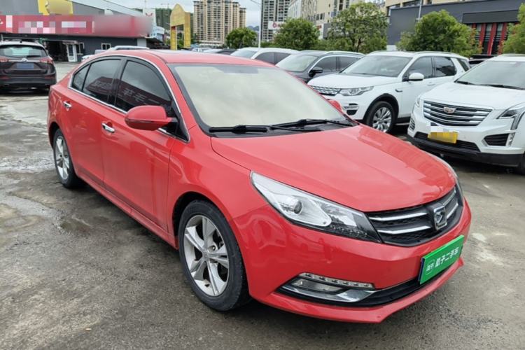 Used Zotye Z500 2015 1.5T CVT Luxury Model Front Right 45 Deg