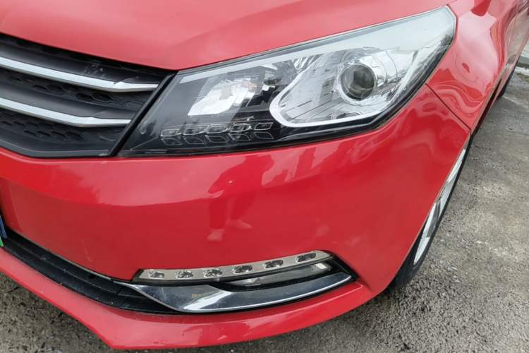 Used Zotye Z500 2015 1.5T CVT Luxury Model Left Front Headlight