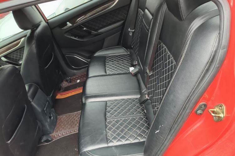 Used Zotye Z500 2015 1.5T CVT Luxury Model Left Rear Seat