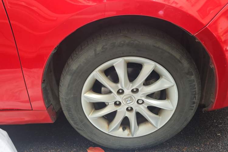 Used Zotye Z500 2015 1.5T Manual Luxury Model Right Front Wheel Hub