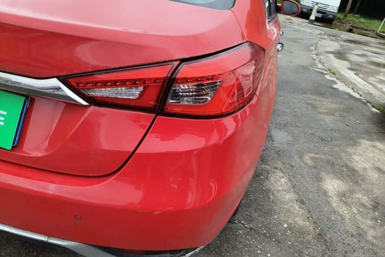 Used Zotye Z500 2015 1.5T CVT Luxury Model Right Rear Taillight