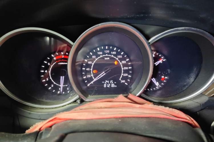 Used Zotye Z500 2015 1.5T Manual Luxury Model Instrument Cluster